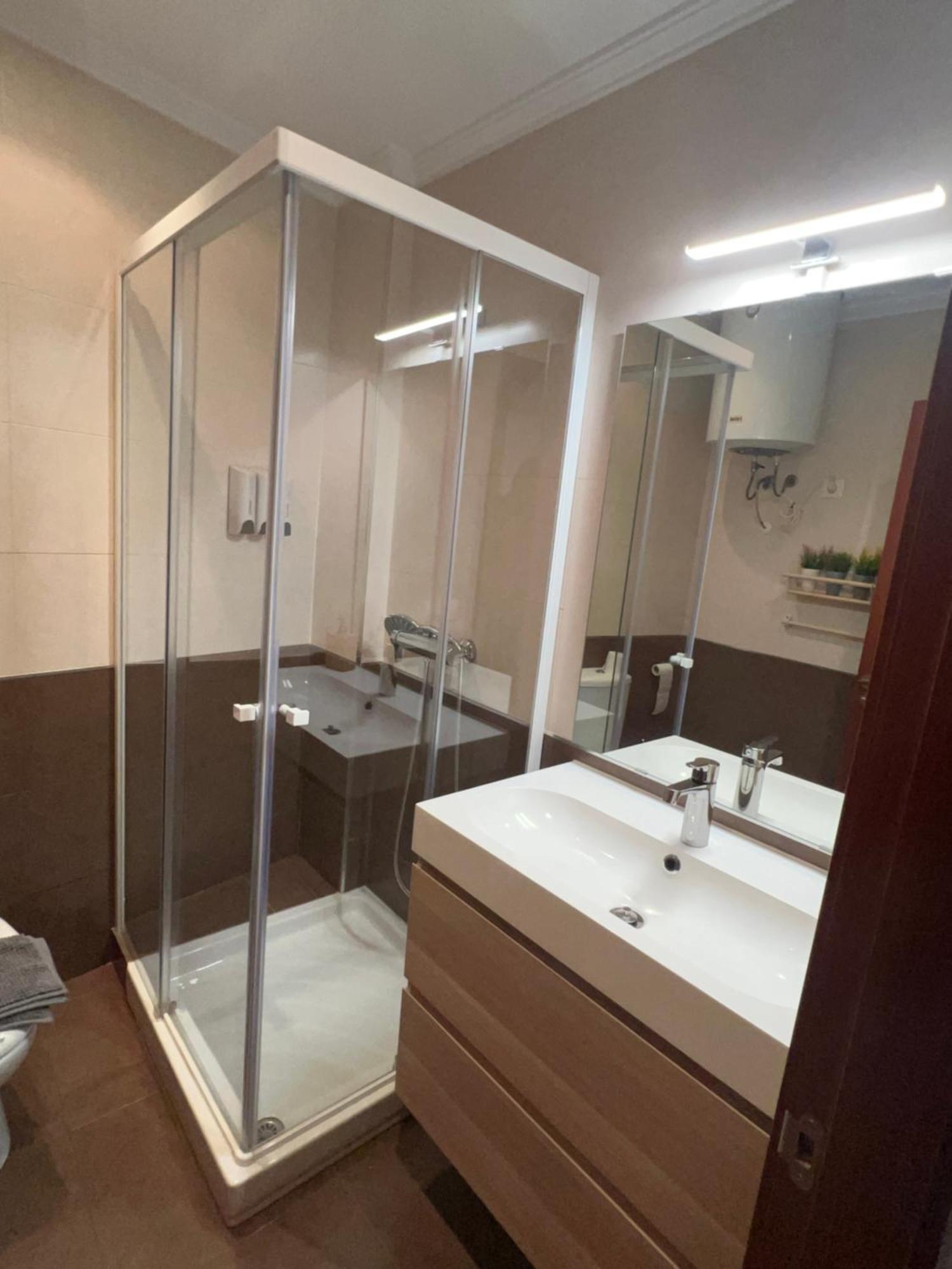 A Estrenar ,Con Vistas Al Mar Y Aparcamiento Gratis En El Casco Viejo-Centro-Zona Portuaria Leilighet Vigo Eksteriør bilde